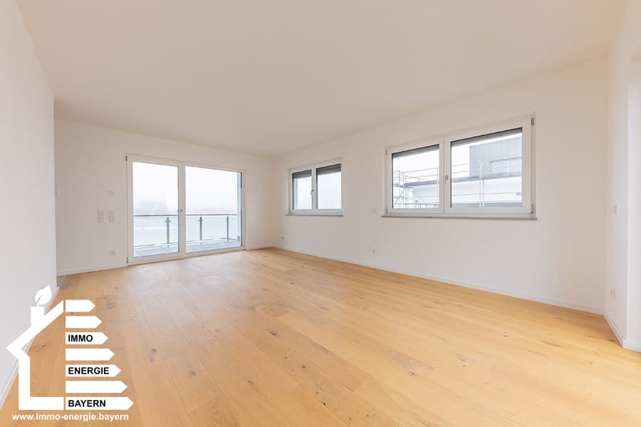 Maisonette-Wohnung mit Balkon und Gartenanteil in Ortsrandlage von Vilshofen - Image 1