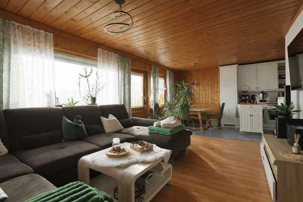 Haus mit traumhaftem Süd-Weitblick in ruhiger Siedlungslage von Solla