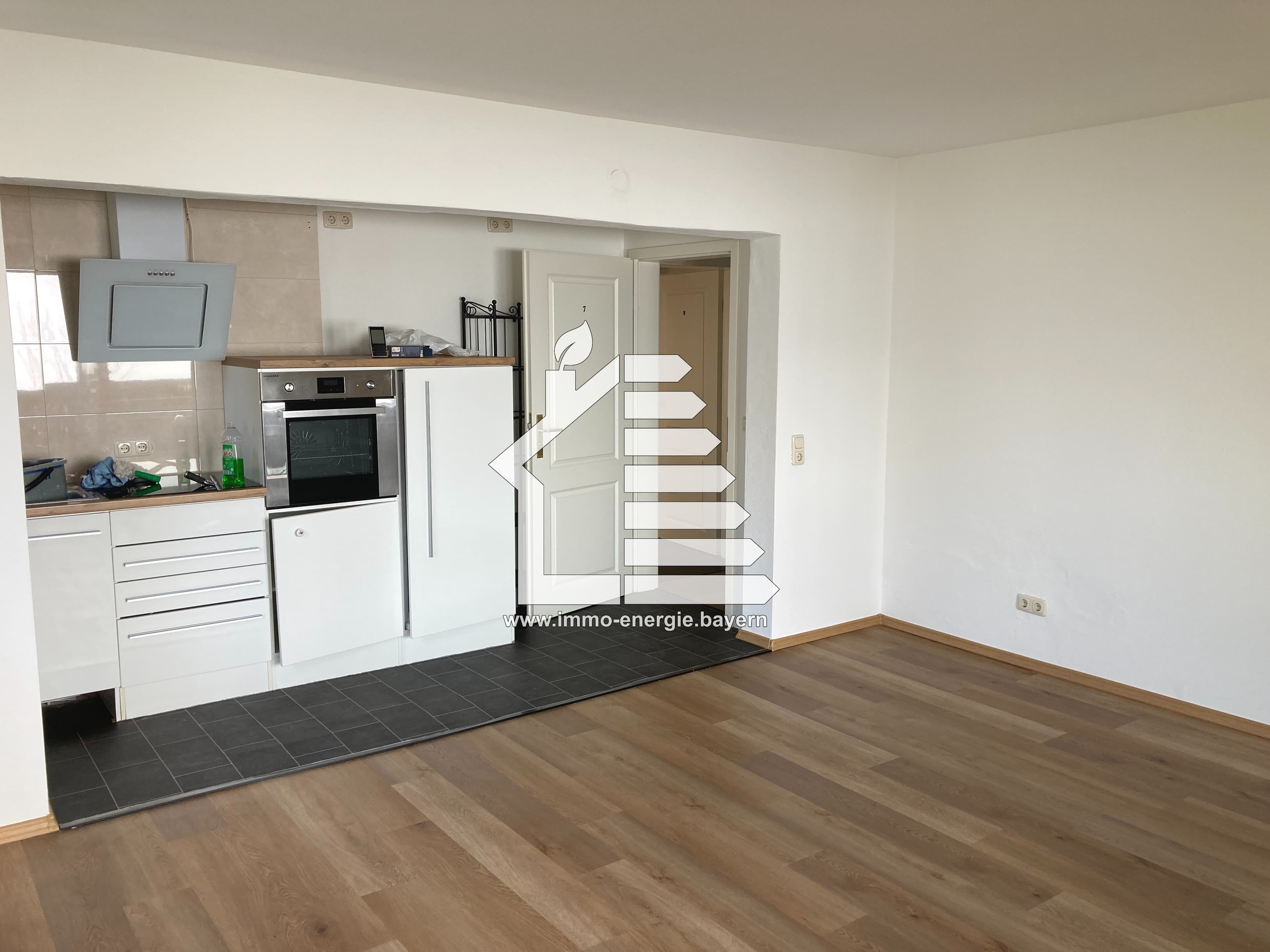 Renovierte 3-Zi.-Erdgeschosswohnung mit großem Garten in Bad Füssing/Würding - sofort bezugsfertig - Image 1