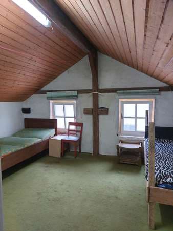 Historisches Lehrerhaus mit urigem Flair sucht Liebhaber